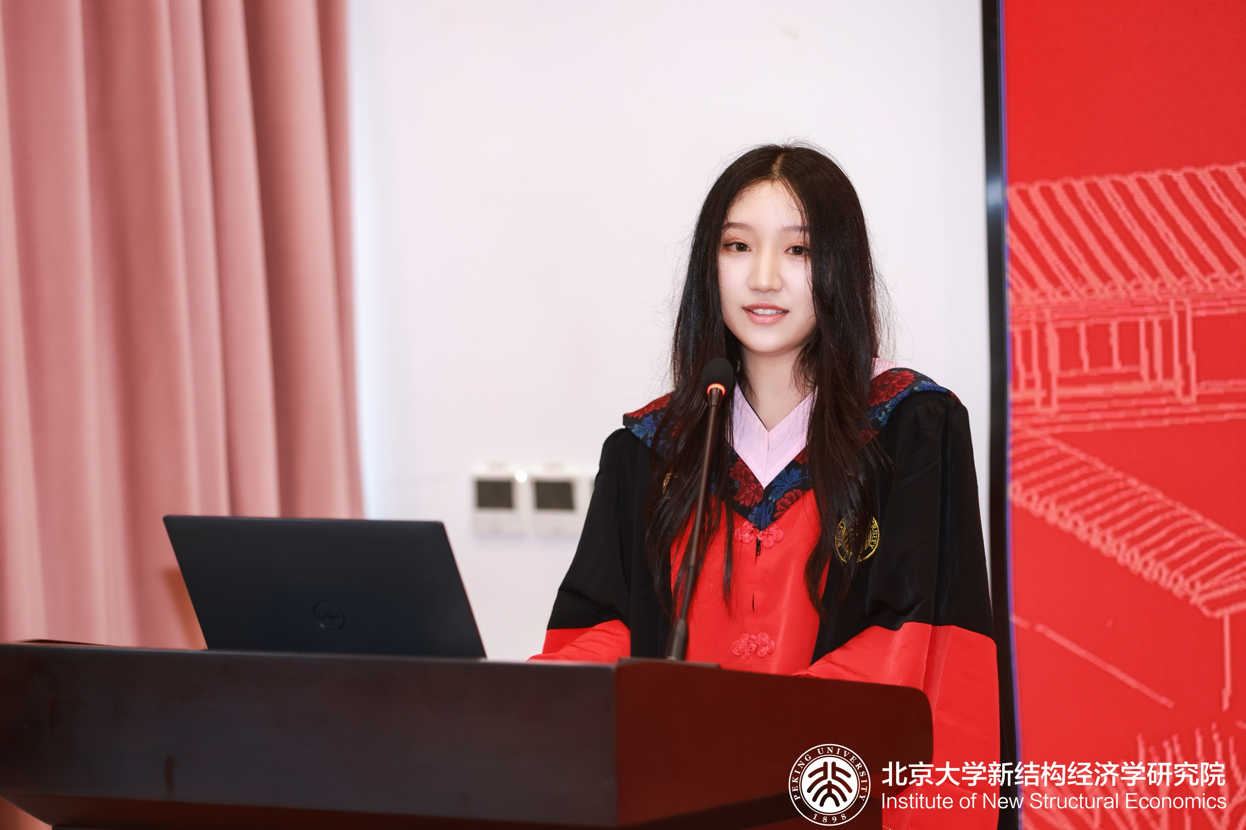 徐婉-学生代表.jpg